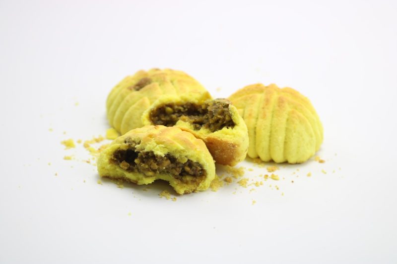 Pistachio Ma'amoul 10 oz. by Hassoon Bakery | AlbazaarMarket.com