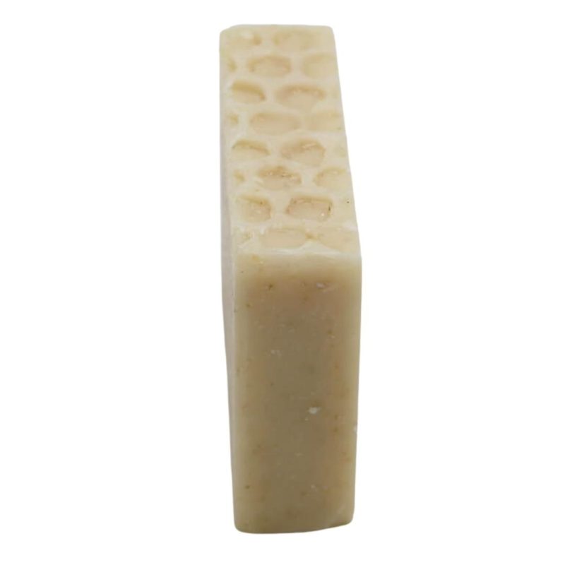 royal-cosmo-oatmeal-and-honey-soap